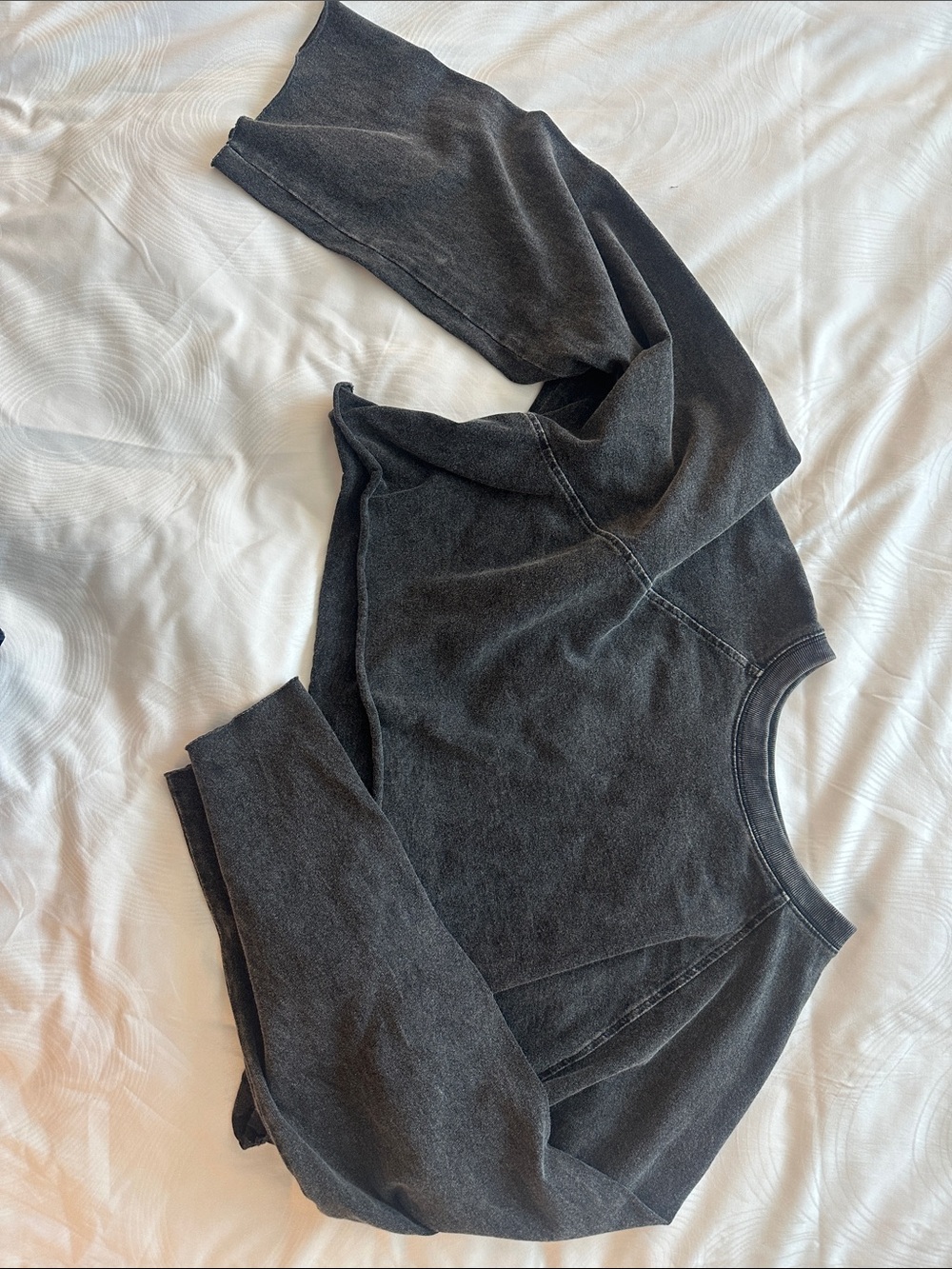 Adika  Washed Black Cropped Sweatshirt